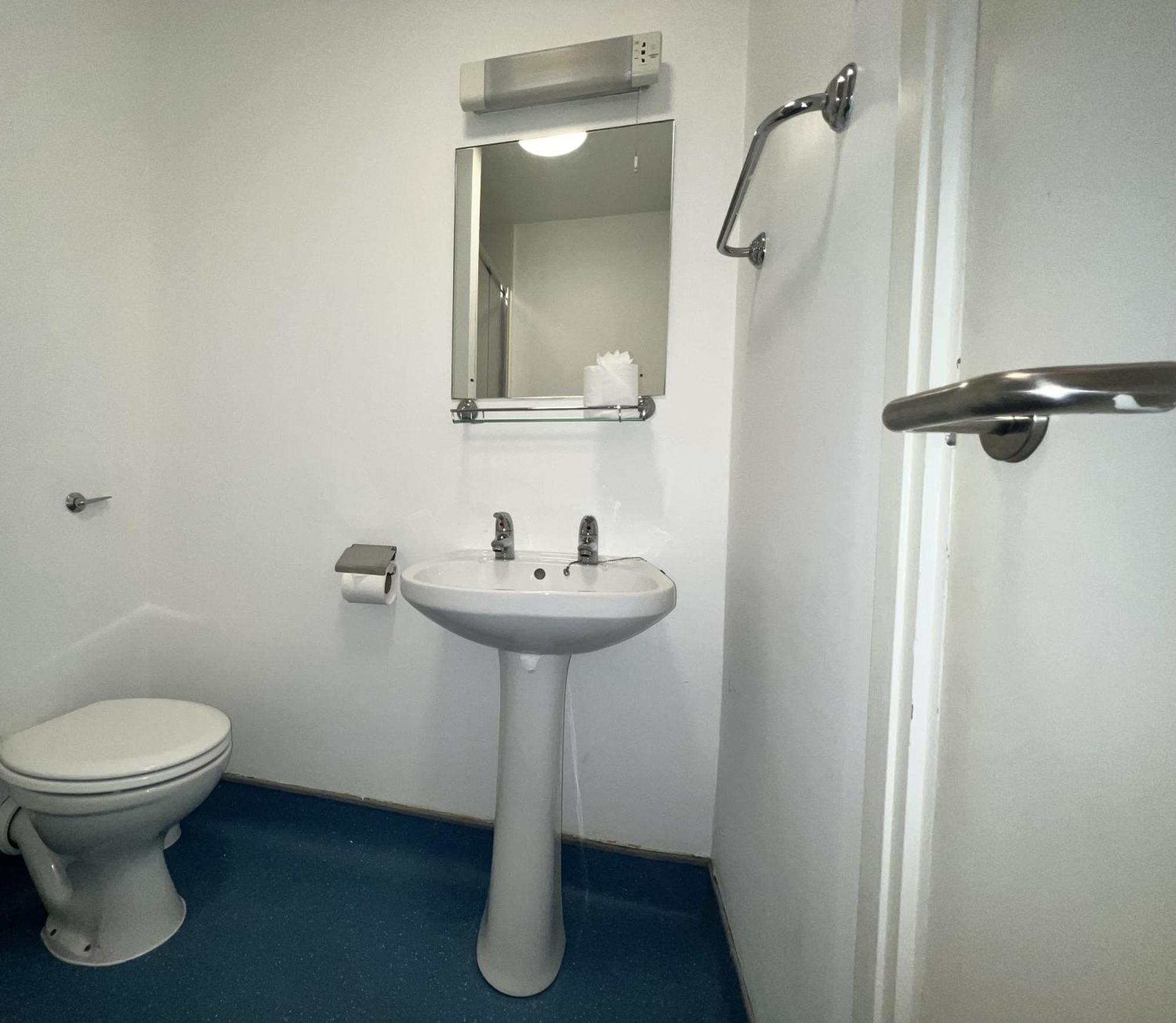 Dromroe Village Of Apartment *